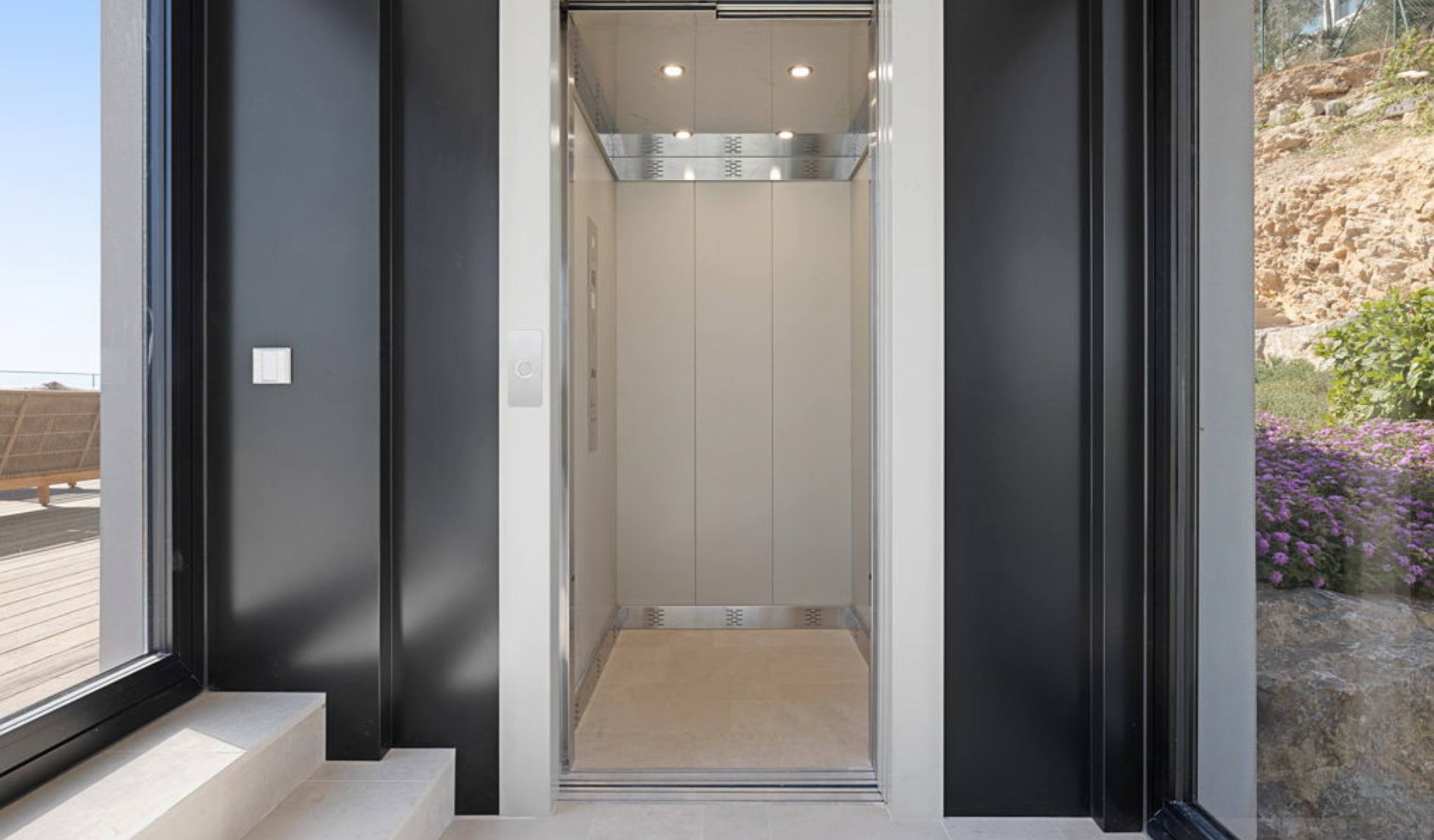 roca llisa ascensor roca llisa ascensor