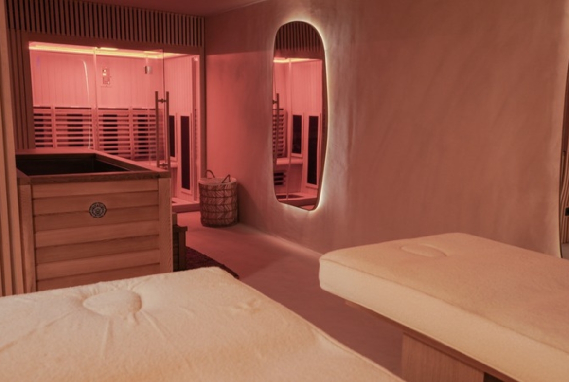 the sunset sauna + masaje
