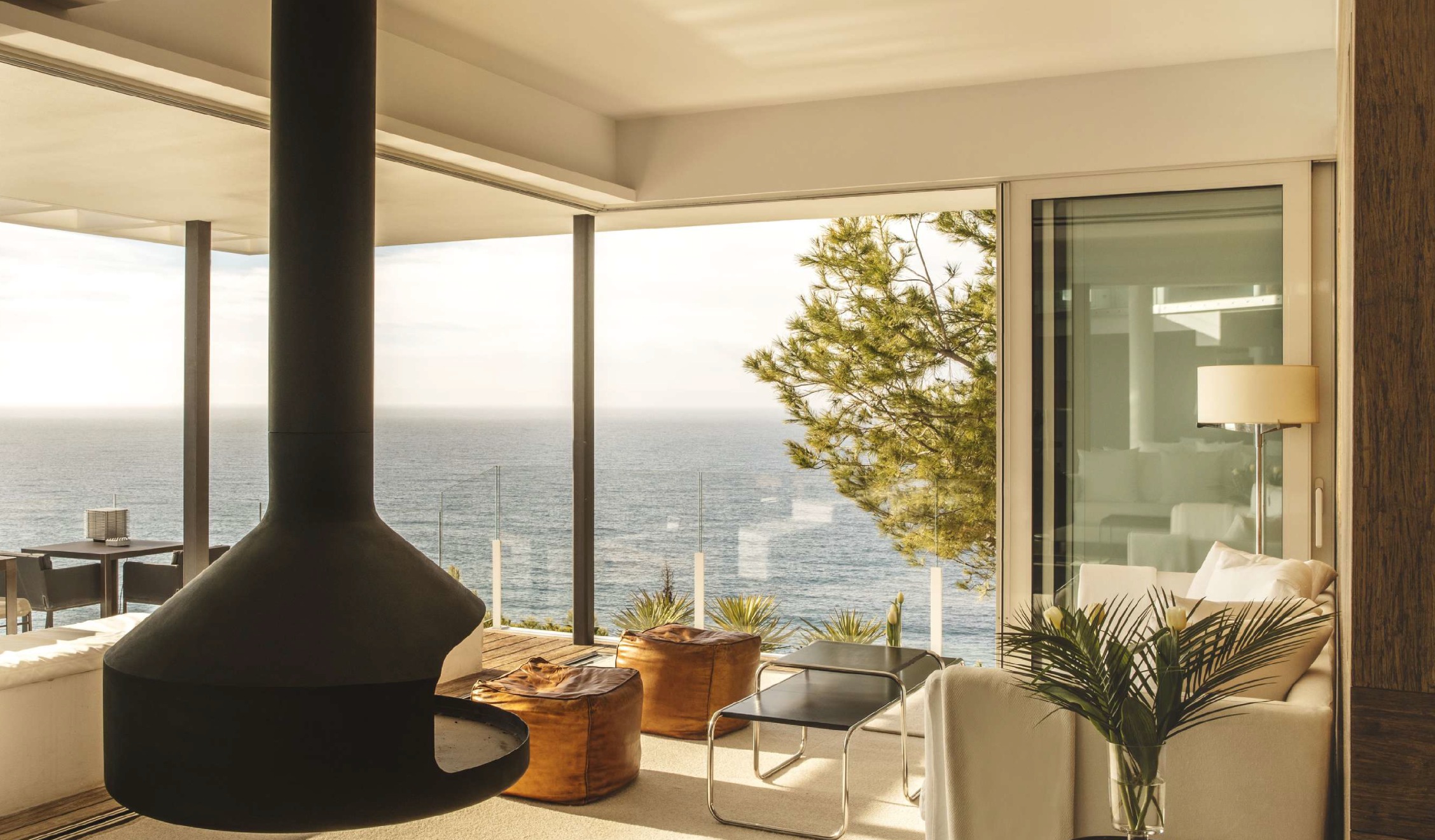 villamar salón chimenea